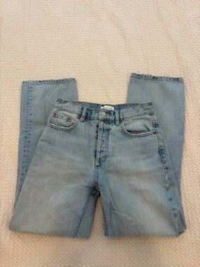 Light Wash High-Rise Straight Jeans - Light Blue